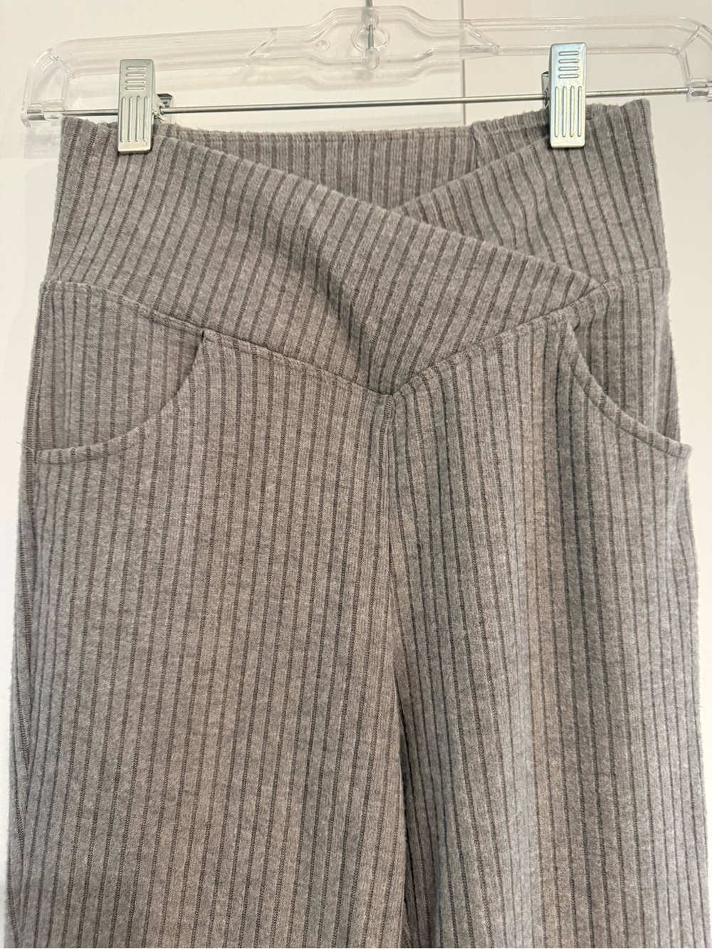 HALARA Gray Ribbed High-Waist Flare Leggings - Picture 4 of 4